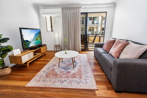 One-Bed Apartment With Balcony And Parking Near CBD - Grafton Accommodation 1