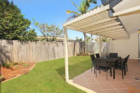 Oomoo 27b - 4 BDRM Townhouse - Close To Beaches - Grafton Accommodation 1