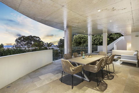 Orme Road Vista - Grafton Accommodation 3