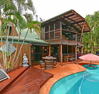 Our Bali House Absolute Beach Front - Grafton Accommodation