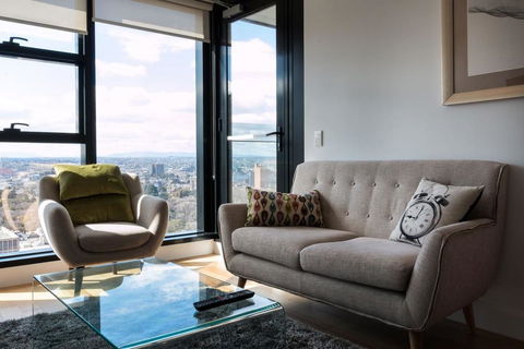 Owen - Soaring City Views Central Location - Grafton Accommodation 0