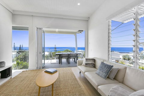 Paperbark B - Luxury Duplex Sunshine Beach - Grafton Accommodation 2