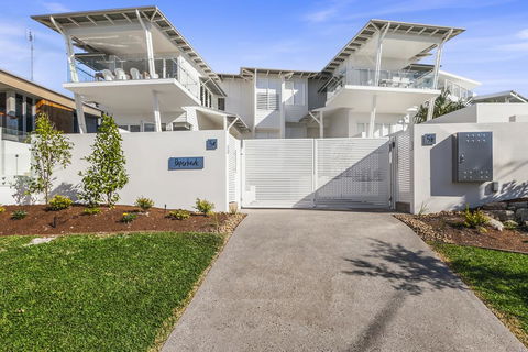 Paperbark B - Luxury Duplex Sunshine Beach - Grafton Accommodation 3