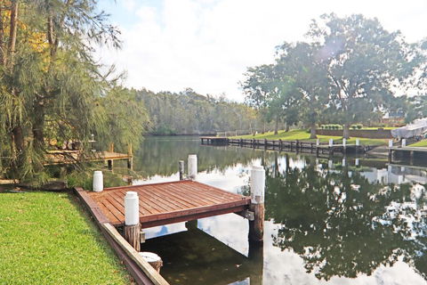 Paradise On The Water - Grafton Accommodation 0