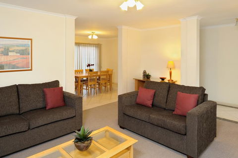 Park Avenue - Forest Hill - Grafton Accommodation 0