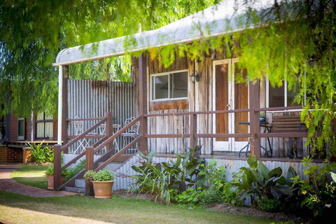 Peppercorn Cabin - Grafton Accommodation 1