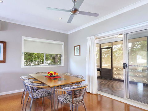 Pets Welcome - Magic Moments - Grafton Accommodation 2