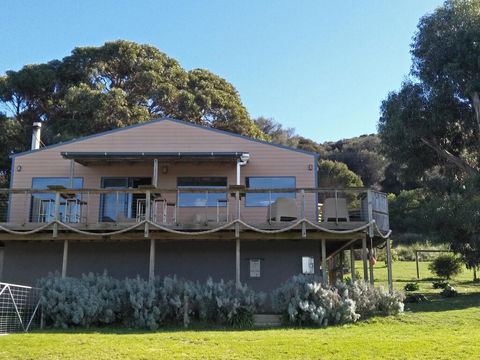 Pine Scrub Beach House - Grafton Accommodation 1