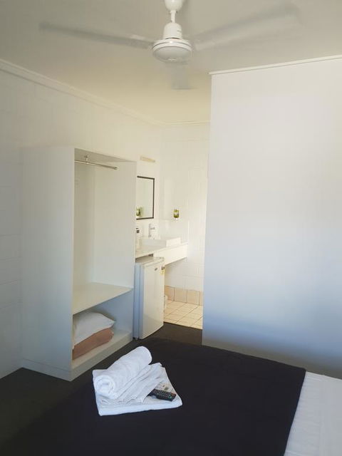 Pit Pony Hotel - Grafton Accommodation 3