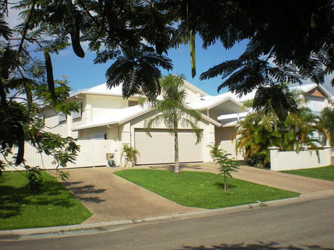 Poinciana Terraces - Grafton Accommodation 0