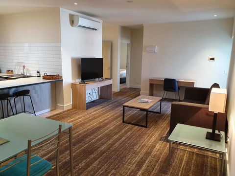 Porter's Plainland Hotel - Grafton Accommodation 3