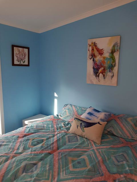 Poss' Place - Grafton Accommodation 2
