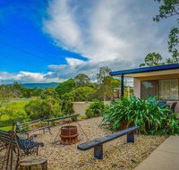 Private Gold Coast Home Cottage - Grafton Accommodation