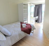 Private modern room - Plaza Building- in City Centre - Grafton Accommodation