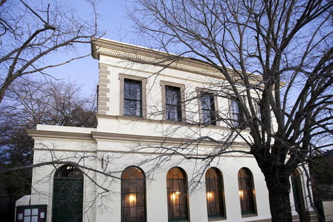 Provenance Accommodation - Grafton Accommodation 0
