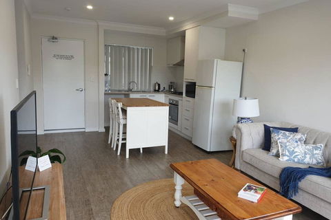 Quiet Apartment Walking Distance To Restaurants - Grafton Accommodation 0