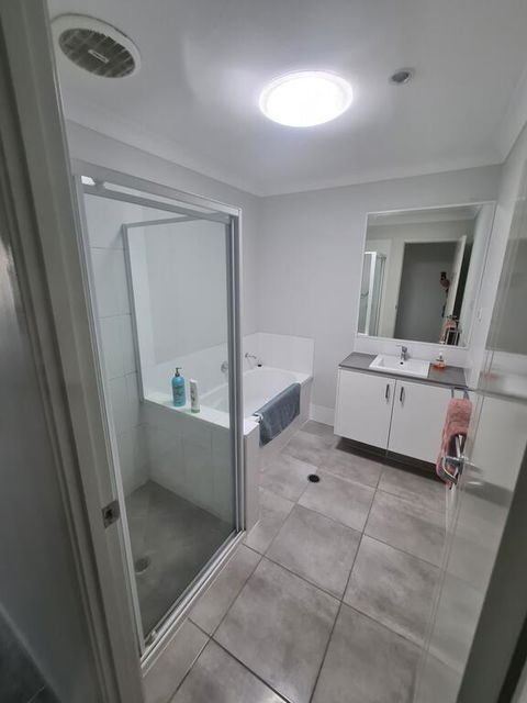Quiet Sunny Relaxed Home Close To Theme Parks - Grafton Accommodation 2