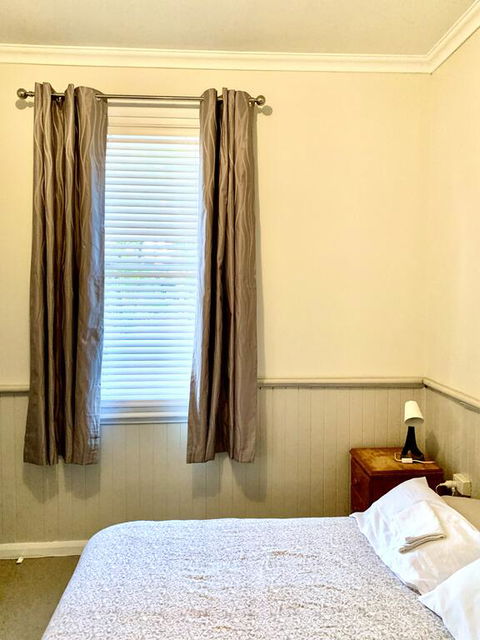 Railway Heritage Home - Grafton Accommodation 2