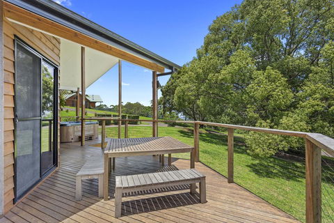 Ravensbourne Escape- Rose Alyce - Grafton Accommodation 2