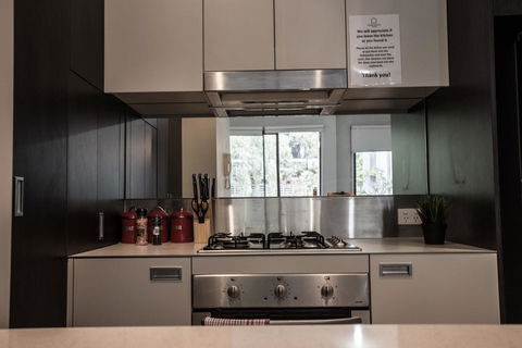 Readyset On Altona - Grafton Accommodation 2