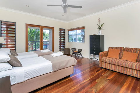 Reeflections Holiday Villas - Grafton Accommodation 1