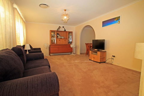 Relax And Enjoy The River - Grafton Accommodation 3