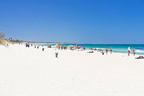 Relax Where The River Meets The Ocean - Grafton Accommodation 2