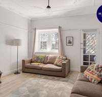 Renovated Brighton Beach Stay Home - Grafton Accommodation