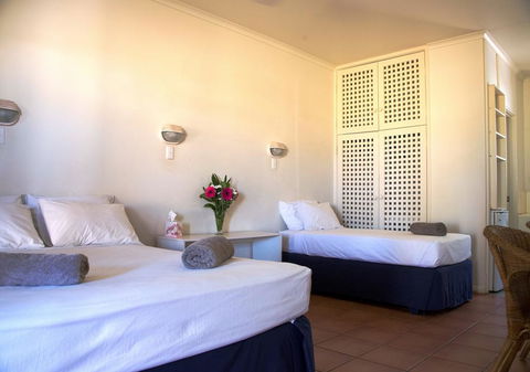 Roebuck Bay Hotel - Grafton Accommodation 1