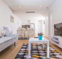 Rosebery APT for Travelling Couple Green Square - Grafton Accommodation