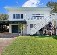 Salt Breeze - Grafton Accommodation