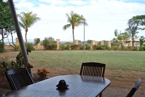 Samson Beach Chalets - Grafton Accommodation 1