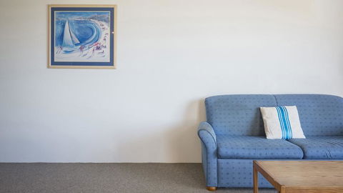 San Clemente No. 2. 24 Orvieto Terrace - Grafton Accommodation 3