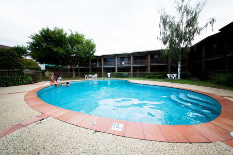 Sandown Regency Hotel & Apartments - Grafton Accommodation 1