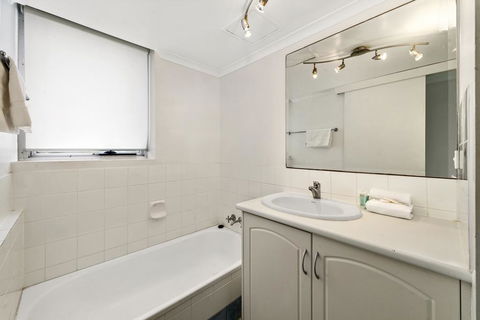 Sandpiper Broadbeach - Grafton Accommodation 2