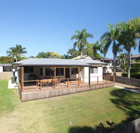 Sandy Footprints - Grafton Accommodation