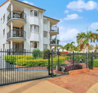 Santalina Beach Gem - Grafton Accommodation