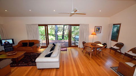 Santosha Glade Near The Everglades - Grafton Accommodation 3