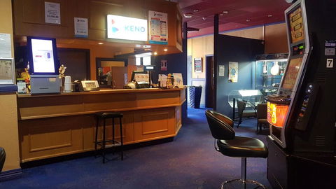 Sarina Hotel - Grafton Accommodation 2