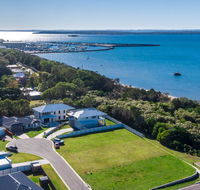 Sea breeze Esplanade Beachfront Close Marina Hervey Bay - Grafton Accommodation