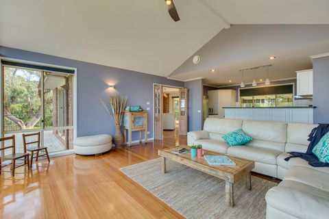 Sea La Vie - Grafton Accommodation 3