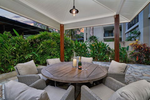 Sea Temple Palm Cove Courtyard Villa 120 - Grafton Accommodation 2