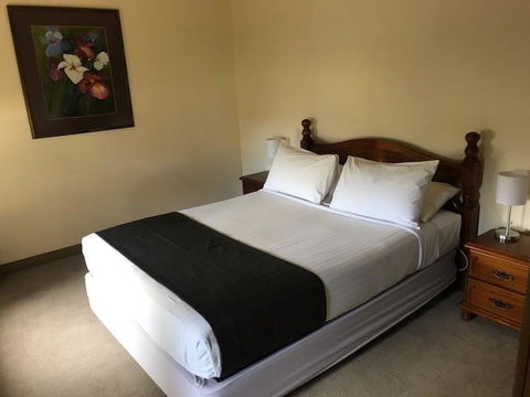 Seacombe House Motor Inn Port Fairy - Grafton Accommodation 1