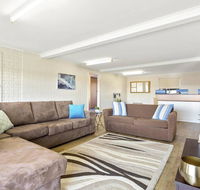 SEASIDE SERENITY 2 - L'Abode Accommodation - Grafton Accommodation