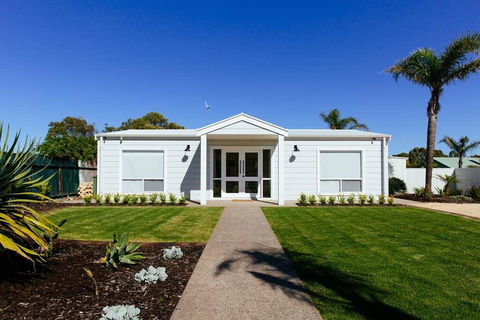 Shack 207 - Grafton Accommodation 0