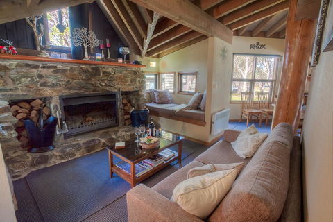 Sharpys Chalet - Grafton Accommodation 2