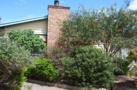 SHORE BEATS WORK - INVERLOCH - Grafton Accommodation 2