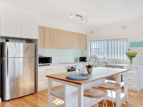 Sienna By The Sea - Spacious Coastal Getaway - Grafton Accommodation 2