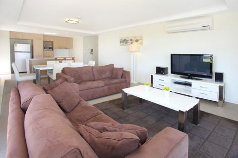 Signature Waterfront Apartments - Grafton Accommodation 1