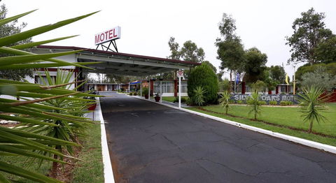 Silver Oaks Motel - Grafton Accommodation 0